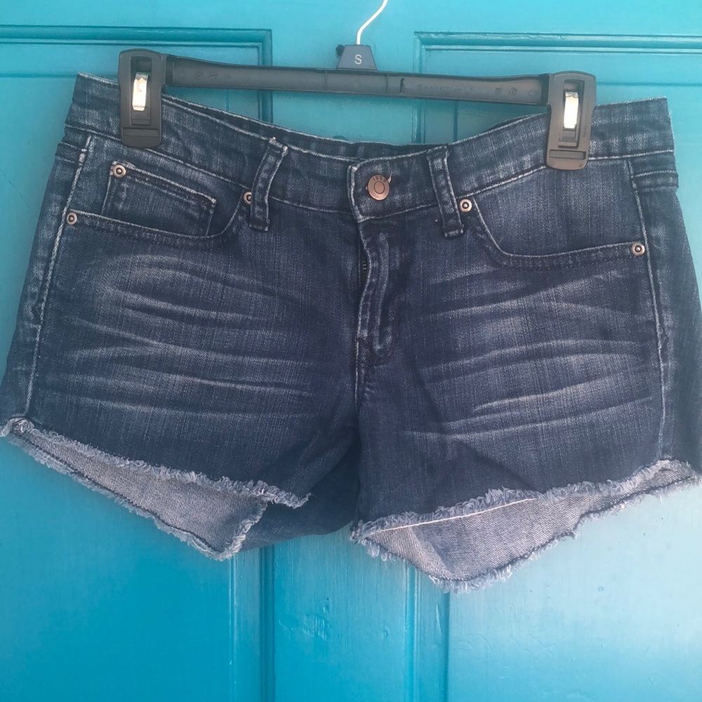 GAP like new blue jean shorts - Picture 1 of 4